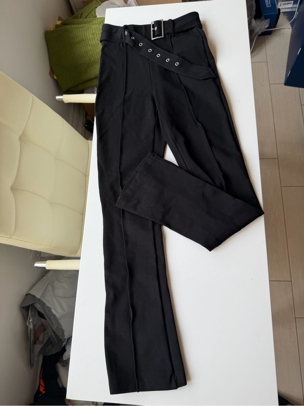 Black High-Waist Cropped Trousers with Belt